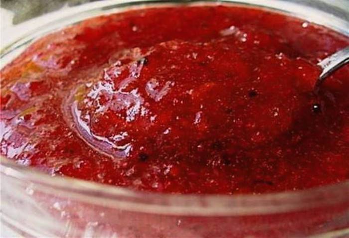 Царське варення з аґрусу смарагдове