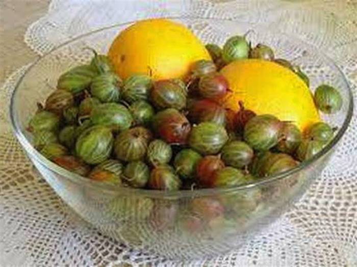 Царське варення з аґрусу смарагдове