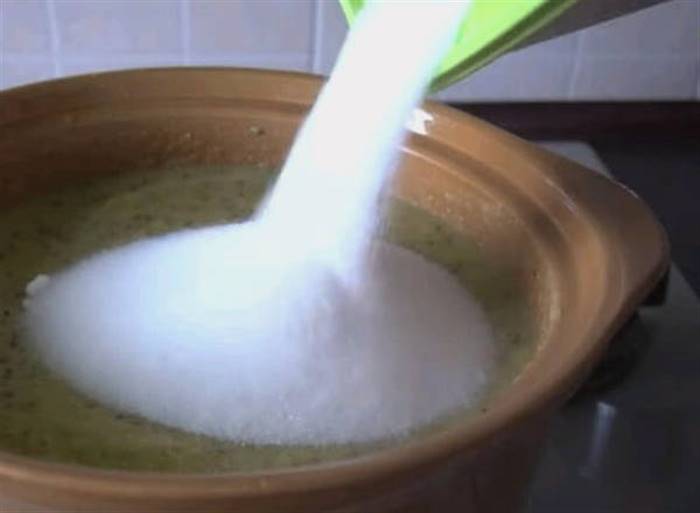 Царське варення з аґрусу смарагдове