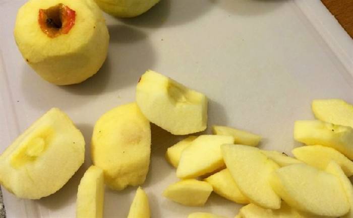 Пишний бісквіт у духовці для торта класичний